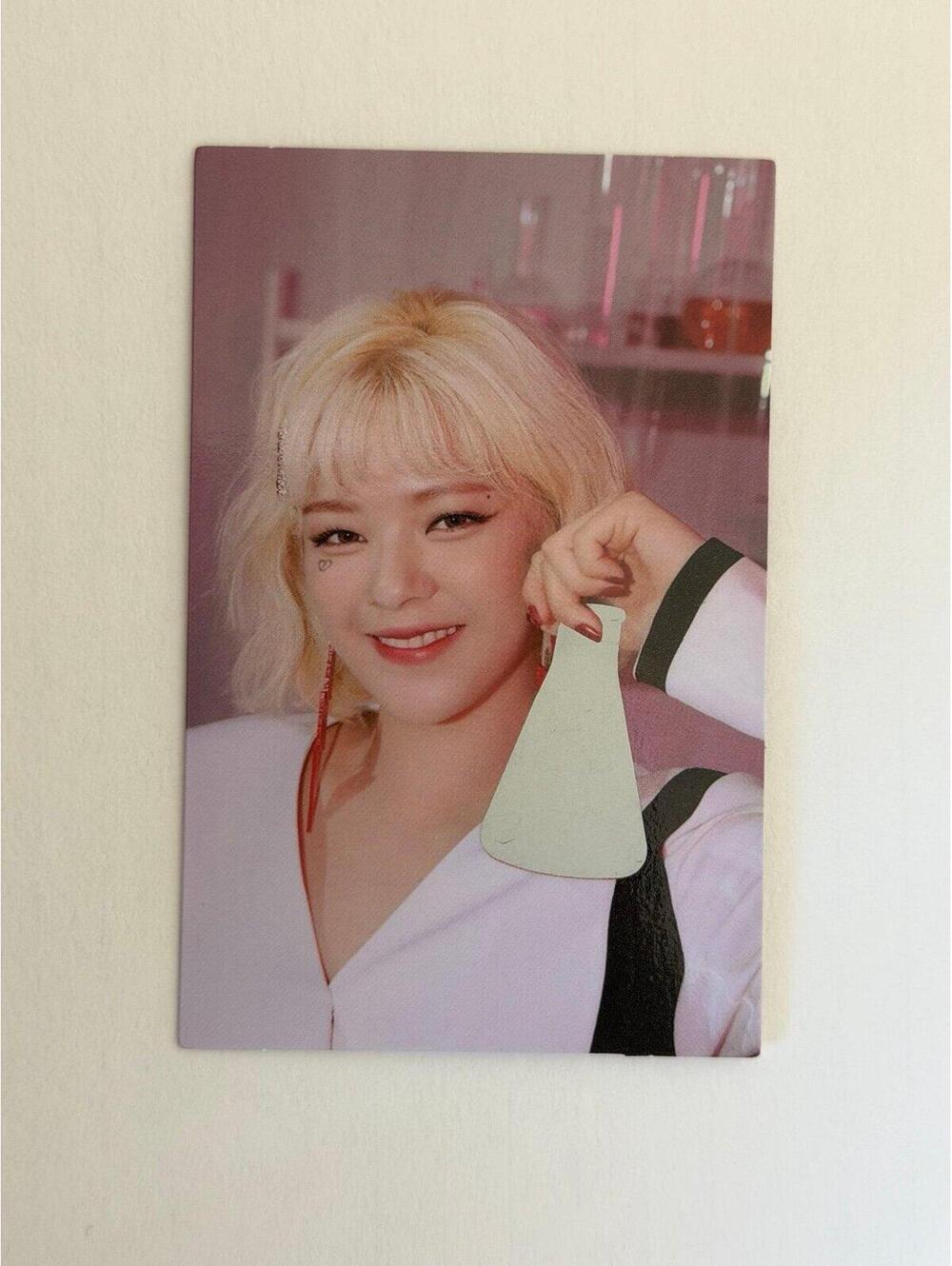 SOLD: Twice Jeongyeon FORMULA OF LOVE Scratch Photocard